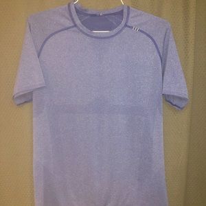 Lululemon workout shirt